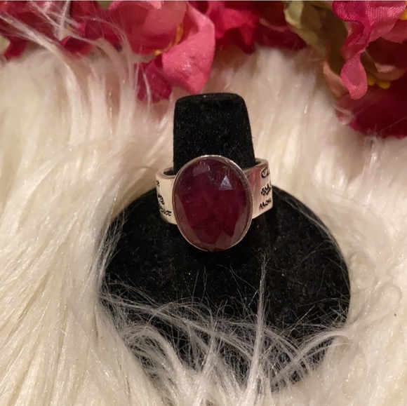 STUDIO BARSE❤️ LOVE IS PATIENT LOVE IS KIND - Picture 2 of 7